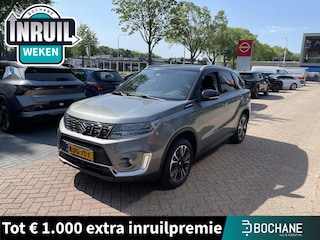 Suzuki Vitara 1.4 Boosterjet Style Smart Hybrid 129PK | Trekhaak | Panoramadak |  Carplay - Android Auto | Navigatie |