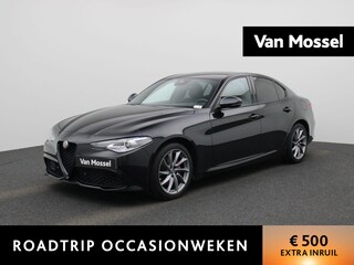 Alfa Romeo Giulia 2.0T Sprint | AUTOMAAT | APPLE CARPLAY | ANDROID AUTO | ACHTERUITRIJCAMERA | HALF LEDER | PARKEERSENSOREN| DAB RADIO | ADAPTIVE CRUISE CONTROL | BI XENON |