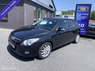 Hyundai i30 1.6i Style -Automaat|A/C|Cruise|Half leer|Clima