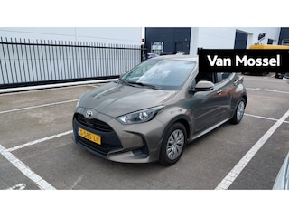 Toyota Yaris 1.5 VVT-i Active | Wordt Verwacht | Carplay | Adaptieve Cruise Control | Led Dagrijverlichting | Camera | Airco |