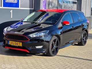 Ford Focus 1.5 EcoBoost 150 pk Black Edition ST-line