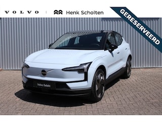Volvo EX30 Single Motor Extended Range Plus 69 kWh | Verwarmbare voorstoelen en stuurwiel | Adaptieve cruise control | Warmtepomp | Elektrische achterklep | Apple carplay/Android auto |