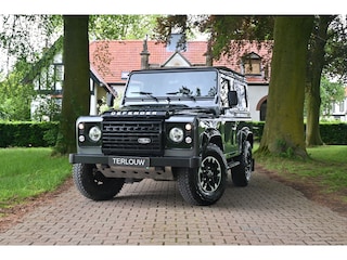 Land Rover Defender 2.2 D HT 90" Adventure