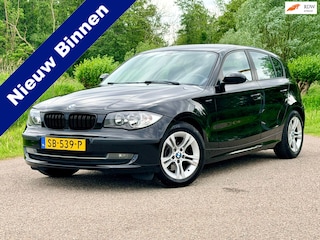 BMW 118i Executive 5DRS Airco Carplay 6Bak Perfect Onderhouden Zie facturen LMV