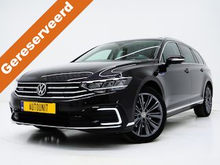 Volkswagen Passat Variant 1.4 TSI PHEV GTE | Panoramadak | Leder | Trekhaak | Massage | HUD | Keyless | Adaptive Cruise