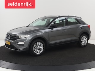 Volkswagen T-Roc 1.5 TSI Style | Trekhaak | Carplay | Adaptive cruise | Navigatie | Climate control | Parkeerhulp | Bluetooth