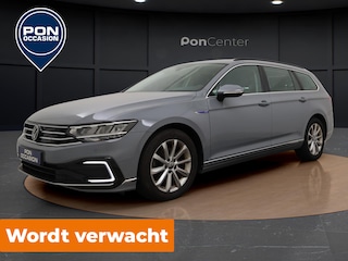 Volkswagen Passat Variant 1.4 TSI PHEV GTE | Camera | Stoelverwarming | ACC | Parkeerhulp | Carplay | 17'' |