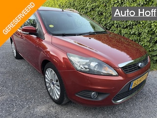 Ford Focus Wagon 1.6 Titanium | Schuifdak | Navi | Autom. Airco | Cruise Control | Half Leer | Sportstoelen | PDC | Privacy Glass | LMV | Stoelverwarming | Nieuwe APK!