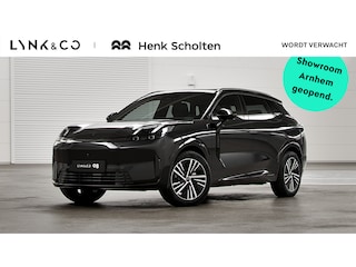 Lynk & Co 08 1.5 Core Business Edition | 200km Hybride | High Beam LED | Panoramadak | 360° Camera | 19 inch velgen | Stoelverwarming | Akoestisch glas | Bestuurdersstoel met geheugen | Sfeerverlichting | Apple Carplay | Dodehoekassistent | Adaptive Cruise Contol | Keyless Entry