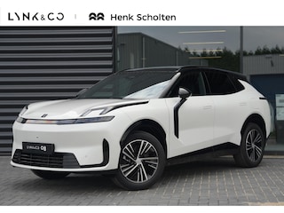 Lynk & Co 08 1.5 Core Business Edition | 200km Hybride | High Beam LED | Panoramadak | 360° Camera | 19 inch velgen | Stoelverwarming | Akoestisch glas | Bestuurdersstoel met geheugen | Sfeerverlichting | Apple Carplay | Dodehoekassistent | Adaptive Cruise Contol | Keyless Entry