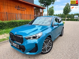 BMW iX1 XDrive30 67 kWh M-Sport, H&K, panorama, trekhaak