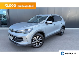 Volkswagen Tiguan Life Edition - eHybrid | Inclusief €2000,- inruilvoordeel | Trekhaak | 'App-Connect' draadloze smartphone integratie | Achteruitrijcamera (Rear View) | Automatische afstandsregeling (Adaptive Cruise Control)