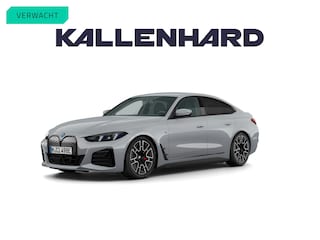 BMW i4 eDrive35 - M-Sport Pro - Verwarmd Stuurwiel - ACC - Harman Kardon - 19 inch