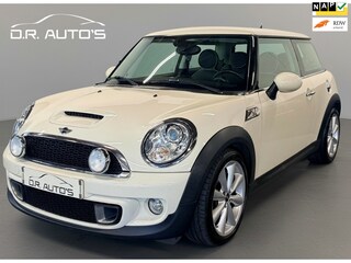 Mini Mini 1.6 Turbo Chili | Leder | Xenon | Schuifdak | Navi | PDC | 185 PK