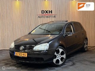 Volkswagen Golf 2.0 FSI Sportline AUT APK4/2027 CARPLAY LEER