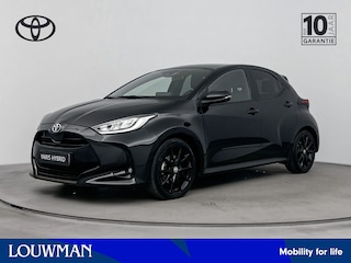 Toyota Yaris 1.5 Hybrid Executive Black Edition | Glazen Panoramadak | 17 inch velgen | Navigatie |