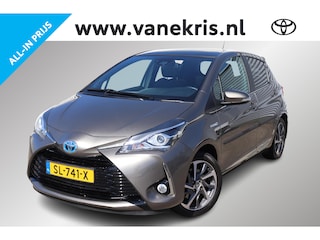 Toyota Yaris 1.5 Hybrid Premium, Pano, Halfleder, Parkeerhulpcamera, Dealer onderhouden!