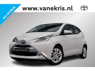 Toyota Aygo 1.0 VVT-i x-pure, LM Velgen, Bluetooth, Speed limiter, Airco, Parkeercamera.
