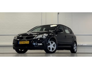 Kia Ceed Cee'd 1.4i CVVT X-ecutive 3e Eigenaar 100% onderhouden