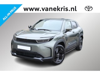 Toyota Urban Cruiser Dynamic 61 kWh , Nieuw en direct leverbaar met €1.500 demovoordeel