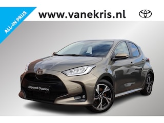 Toyota Yaris 1.5 Hybrid 115 Dynamic Limited Parkeersensoren, Stoelverwarming, Apple Carplay / Android Auto.