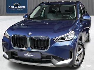 BMW X1 xDrive25e BUSINESS / CAMERA / TREKHAAK / CARPLAY / AMBIENTE / 18"