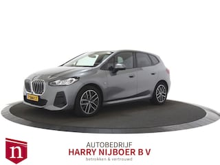 BMW 2-serie Tourer 218i M-Sport Camera / Led / Alcantara / carplay / 18" lm velg enz