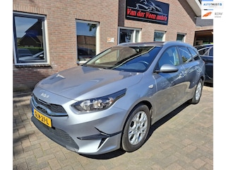 Kia Ceed Sportswagon 1.0 T-GDi Dynamic PlusLine. Dealer onderhouden. O.a. stoel- & stuurverw, Carplay, Camera, cruise.