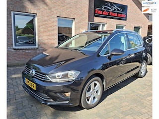 Volkswagen Golf Sportsvan 1.2 TSI Connected Series. Zeer netjes en luxe o.a. stoelverw, navi, adap.cruise, climate, pdc.