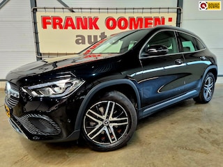 Mercedes-Benz GLA 250 e Business Line + PHEV|OH historie|Trekhaak|LED|Navi|Camera|PDC|Stoelverw.|Apple/Android|18"LMV