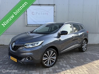 Renault Kadjar 1.2 TCe Bose 2016 / Panoramadak / Stoelverwarming / Keyless / LED koplampen / NAP