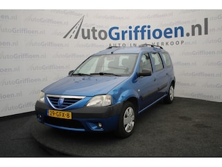 Dacia Logan 1.6-16V Lauréate MPV met trekhaak