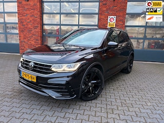 Volkswagen Tiguan 1.5 TSI R-Line Black pack | Key less| Camera | Stuurverwarming |