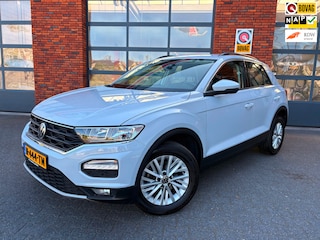 Volkswagen T-Roc 1.0 TSI Style | Apple CarPlay | Adaptieve cruise control