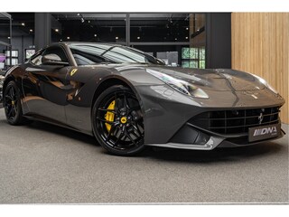 Ferrari F12 Carbon Lift Camera 6.3 Berlinetta HELE