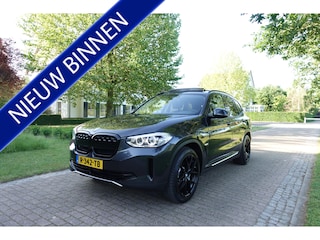 BMW iX3 High Executive 80 kWh | Trekhaak | Autopilot | ACC | Pano | Camera | CarPlay |
