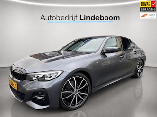 BMW 320i High Executive M-Sport Acc Stoelverwarming