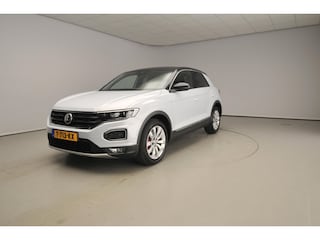 Volkswagen T-Roc 1.5 TSI Sport Business R DSG | Trekhaak | Camera