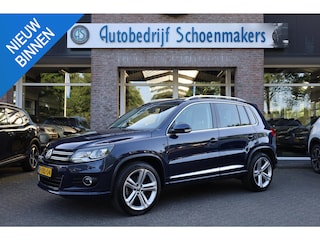 Volkswagen Tiguan 2.0 TSI Sport&Style 4motion R-line Edition TREKHAAK LEER STOELVERWARMING CRUISE NAVI PDC CLIMA 19"LMV ALL-SEASONS