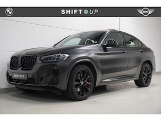 BMW X4 xDrive20i Frozen Black | M-Sport | Panoramadak | Head Up