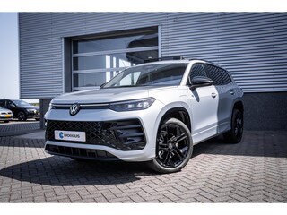 Volkswagen Tayron 1.5 eHybrid 272 PK R-Line Edition | Automatische afstandsregeling (Adaptive Cruise Control) | Black Style Pakket | High-end geluidsysteem Harman Kardon