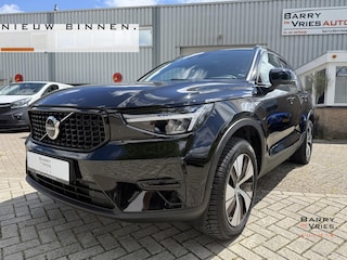 Volvo XC40 1.5 T4 Plus Dark | Adaptive Cruise Control | Verwarmde Voorruit | Harman Kardon | Plugin Hybride | Verwacht