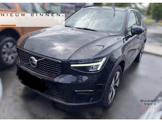 Volvo XC40 1.5 T4 Plus Dark | Adaptive Cruise Control | Verwarmde Voorruit | Harman Kardon | Plugin Hybride | Verwacht