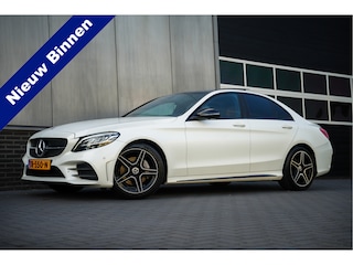 Mercedes-Benz C-klasse 180 Advantage Pack AMG-Sportpakket /Facelift-Model/ Pano-Dak/ Sport-Stoelen/ Stoel.Verw/ Night-Pakket/ Camera/ Trekhaak/ 18'' LMV