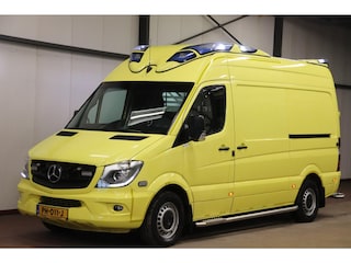 Mercedes-Benz Sprinter 319 CDI L2H2 AUTOMAAT Mercedes-benz Sprinter 319 CDI L2H2 AMBULANCE AUTOMAAT Euro 6 Ziekenwagen Rettungswagen Krankenwagen