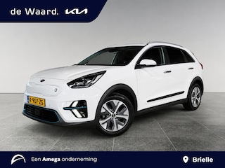 Kia Niro e-Niro DynamicPlusLine 64kWh 204pk | SOH 100% | 3-FASEN LADER | WARMTEPOMP | SCHUIF/KANTELDAK | NAVI | CAMERA | STOELVERW. |