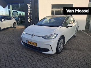 Volkswagen ID.3 Pure Oranje Edition 52 kWh 170 PK | Parkeersensoren | Apple Carplay | Android Auto | LED | Adaptive Cruise Control | Keyless Go | Climate Control |