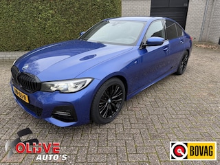 BMW 318i High Executive / M-Sport / Carplay