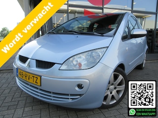 Mitsubishi Colt 1.3 Instyle | LEDER | AIRCO | TREKHAAK | VIERSEIZOENEN BANDEN |
