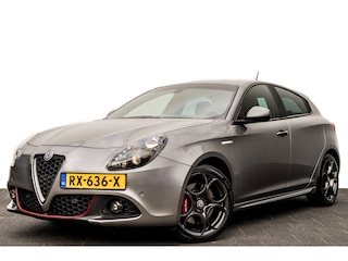 Alfa Romeo Giulietta 1.4 170PK Turbo Automaat Super | Rood Leder | 18 inch | Afn. Trekhaak | PDC | Volledig onderhouden